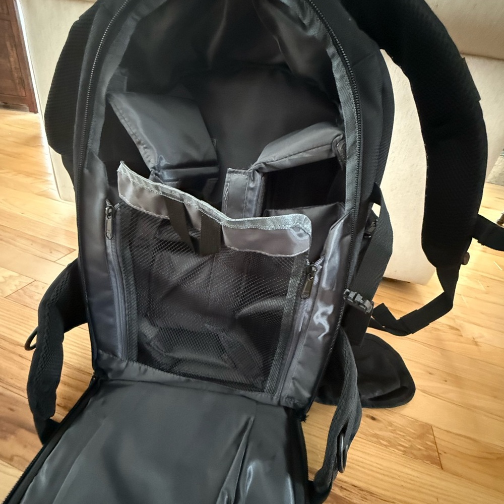 Photography Travel Backpack - Picture 3 of 4